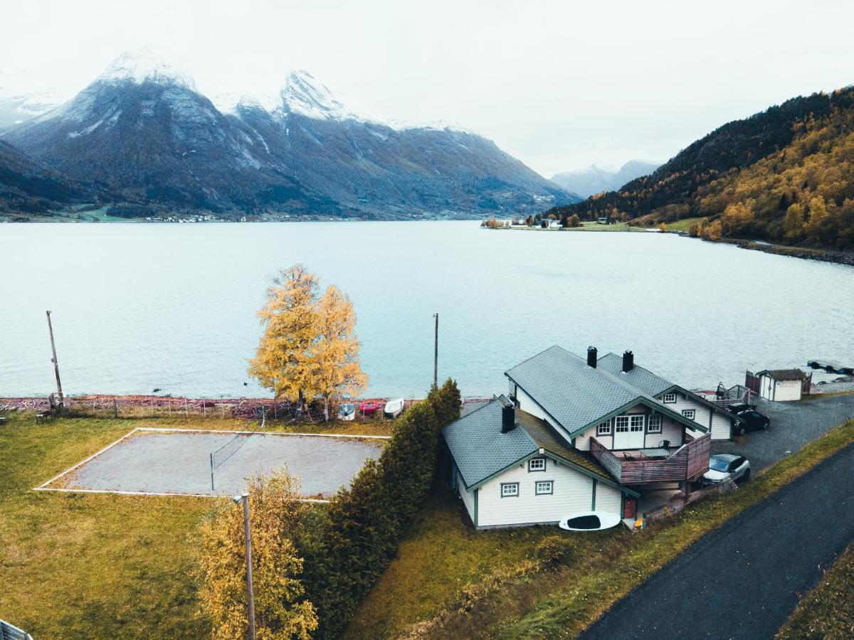 Vollsnes Feriehus Vila Hjelle Exterior foto